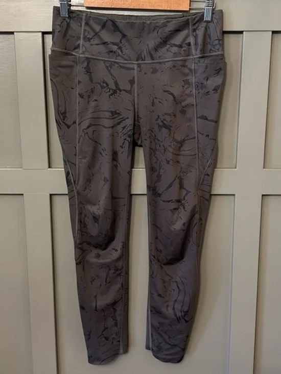 Athleta Velocity Stash Pocket Marble 7/8 Tight Leggings Herb Olive Size Small - Picture 5 of 11